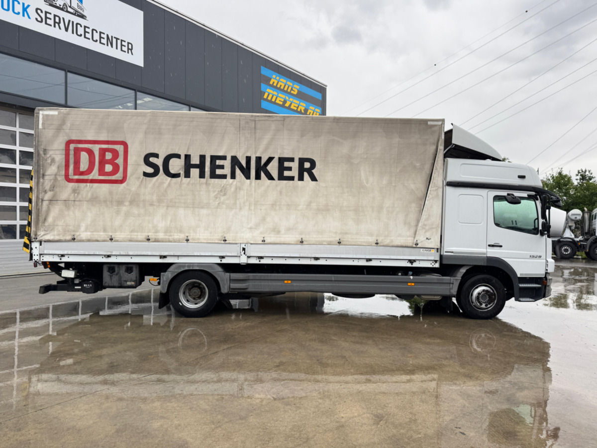 MERCEDES Atego 1529 4x2 - Ponyvás teherautó: 5 kép. MERCEDES Atego 1529 4x2 - Ponyvás teherautó: 5 kép.