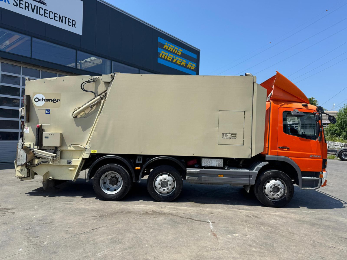 MERCEDES Atego 2128 Ochsner 6x2 - Szemetesautó: 4 kép. MERCEDES Atego 2128 Ochsner 6x2 - Szemetesautó: 4 kép.