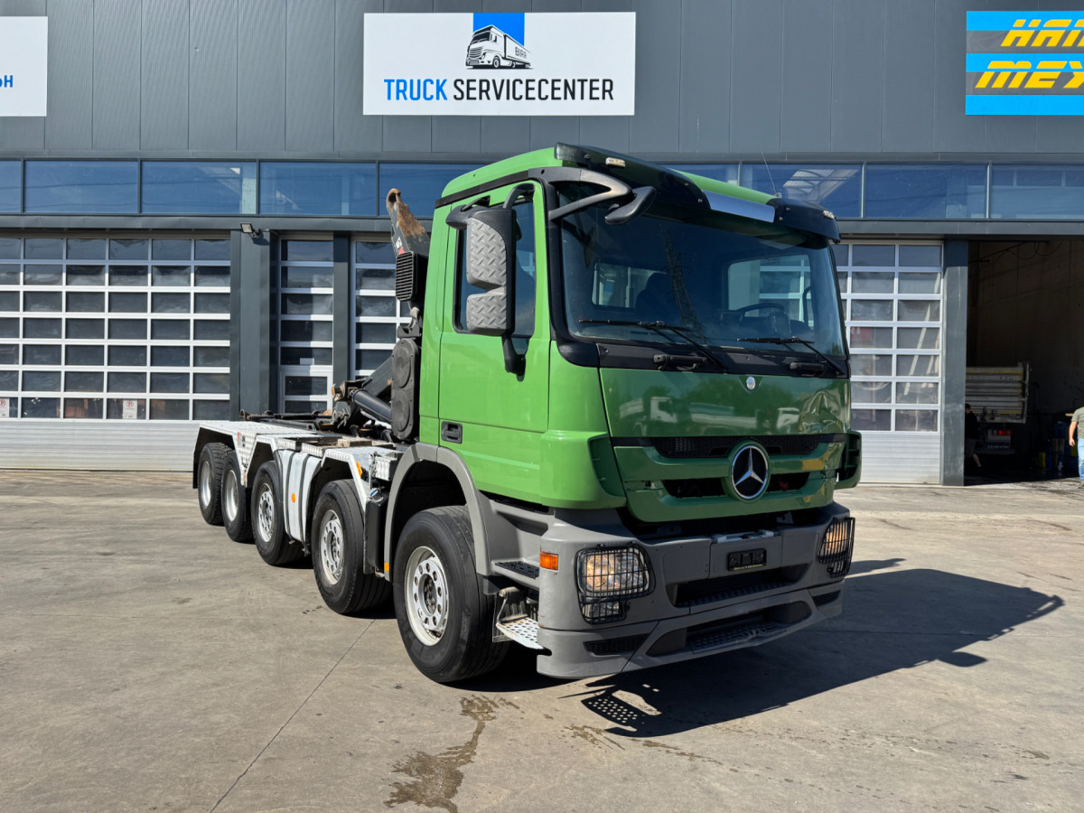 MERCEDES BENZ ACTROS 4448 - Horgos rakodó teherautó: 3 kép. MERCEDES BENZ ACTROS 4448 - Horgos rakodó teherautó: 3 kép.