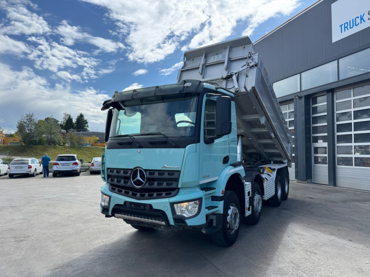 MERCEDES BENZ AROCS 3246 - Billenőplatós teherautó: 1 kép. MERCEDES BENZ AROCS 3246 - Billenőplatós teherautó: 1 kép.