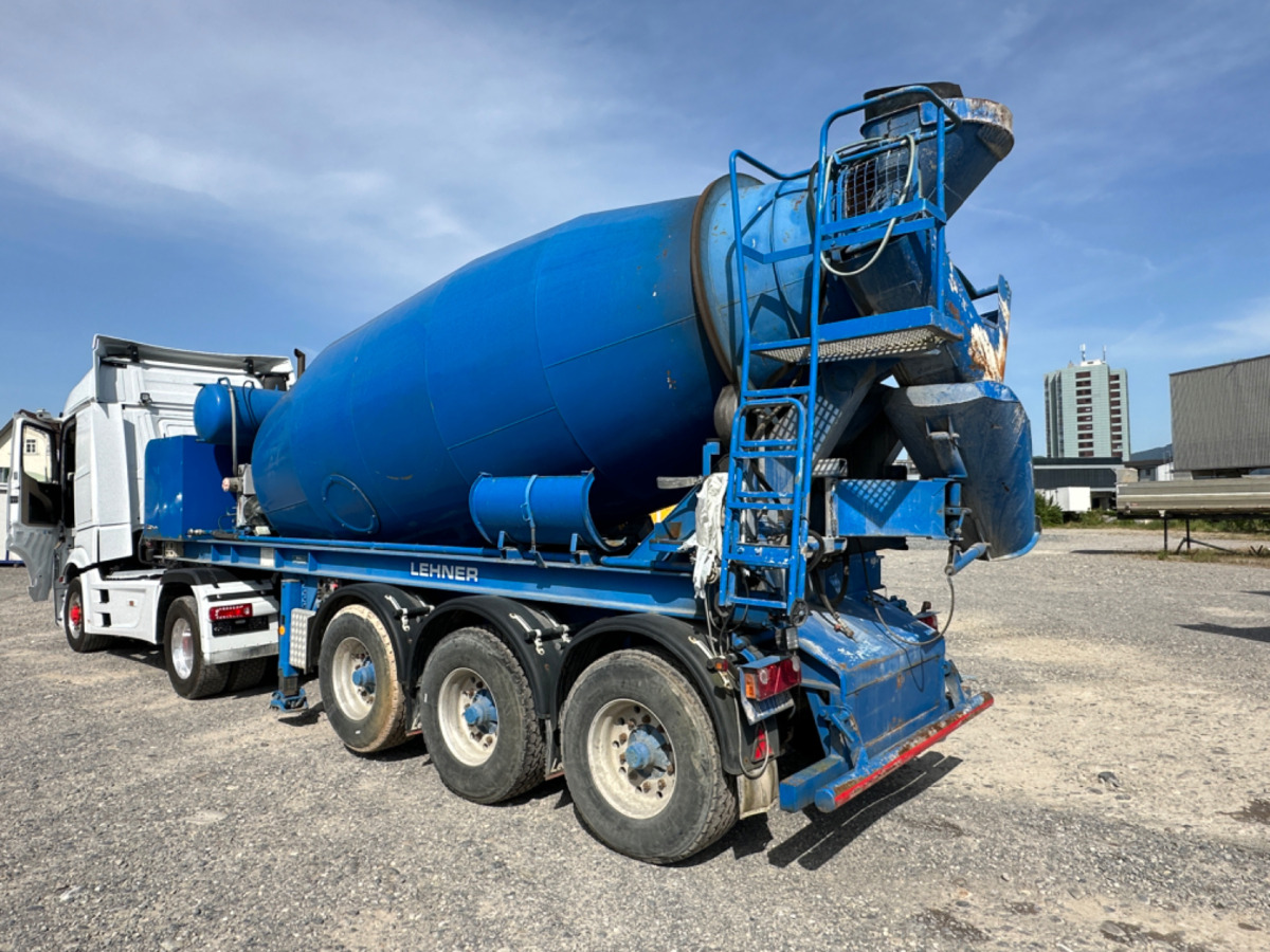 Marke Lecinena Baruval 12m3 Motorantrieb - Betonmixer: 3 kép. Marke Lecinena Baruval 12m3 Motorantrieb - Betonmixer: 3 kép.