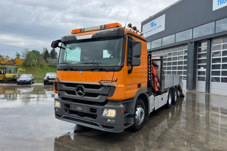 Mercedes-Benz Actros 2548 Atlas 290 Baumaschinentaxi - Darus autó: 1 kép. Mercedes-Benz Actros 2548 Atlas 290 Baumaschinentaxi - Darus autó: 1 kép.