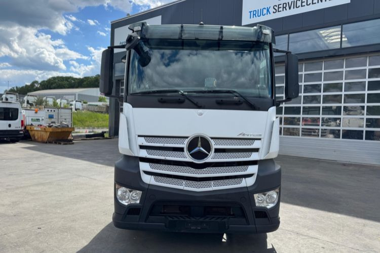 Mercedes-Benz Antos 1851 4x2 - Alvaz teherautó: 2 kép. Mercedes-Benz Antos 1851 4x2 - Alvaz teherautó: 2 kép.
