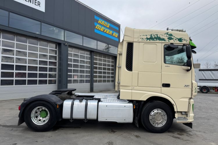 DAF XF460 4x2 - Nyergesvontató: 4 kép. DAF XF460 4x2 - Nyergesvontató: 4 kép.