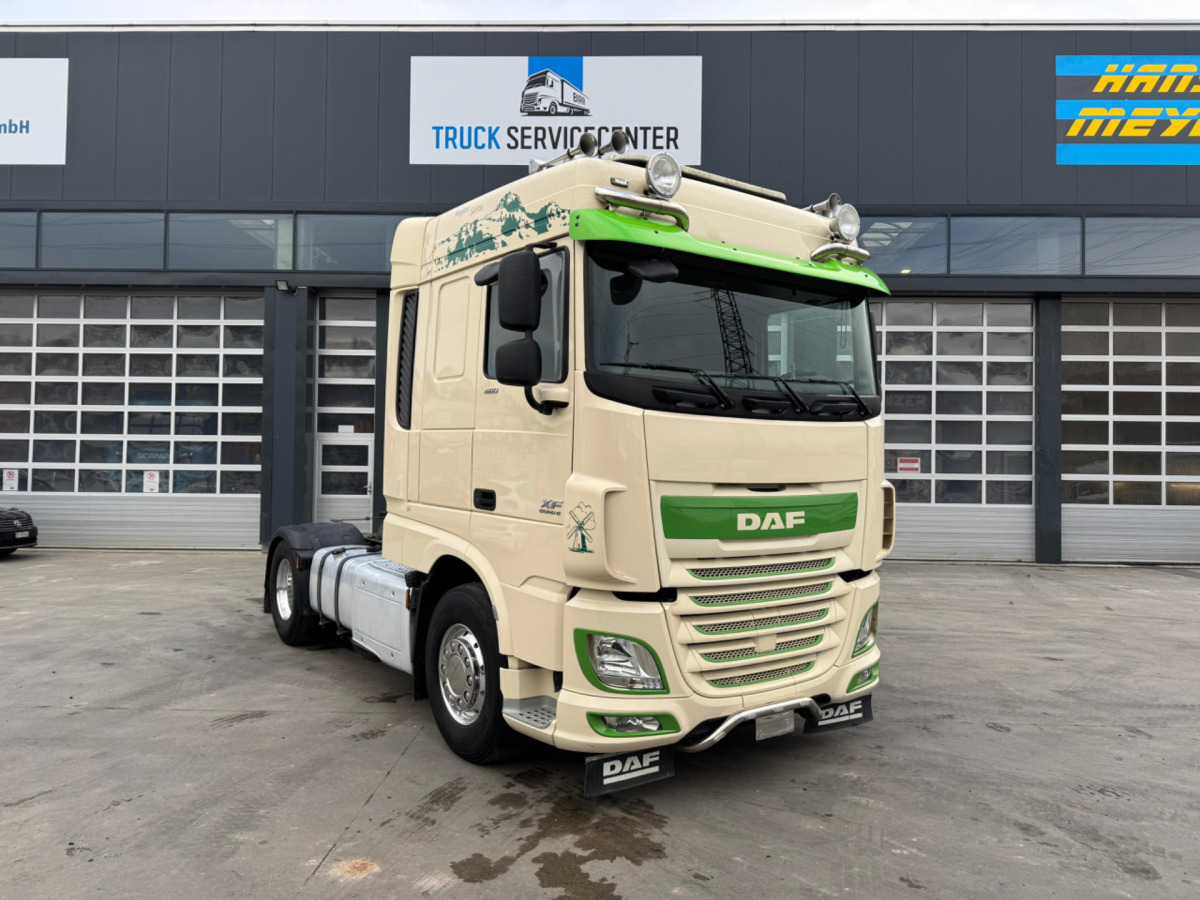 DAF XF460 4x2 - Nyergesvontató: 3 kép. DAF XF460 4x2 - Nyergesvontató: 3 kép.