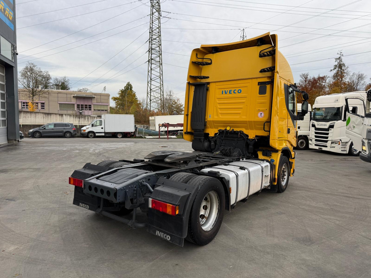 IVECO Stralis 480 4x2 - Nyergesvontató: 5 kép. IVECO Stralis 480 4x2 - Nyergesvontató: 5 kép.