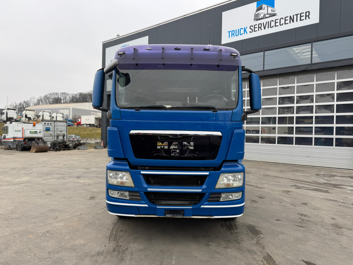 MAN TGS 18.480 4x4Hydrodrive - Nyergesvontató: 2 kép. MAN TGS 18.480 4x4Hydrodrive - Nyergesvontató: 2 kép.