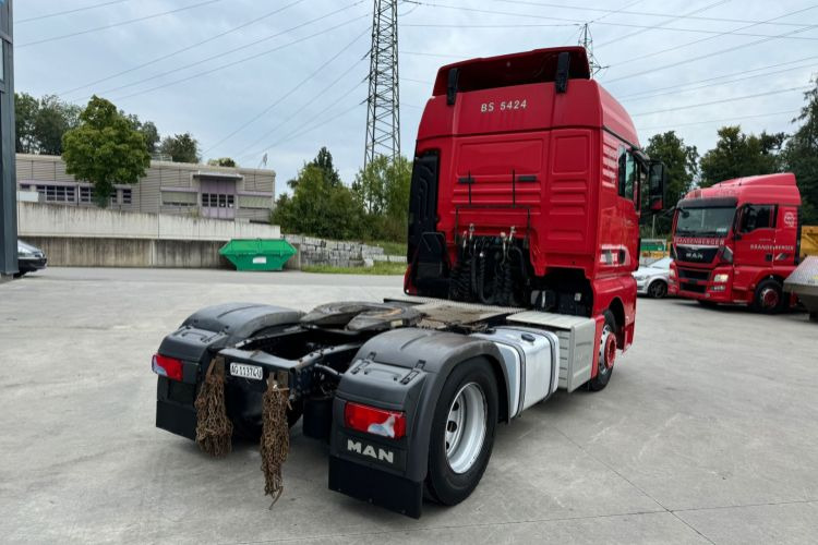 MAN TGX 18.440 4x2 - Nyergesvontató: 4 kép. MAN TGX 18.440 4x2 - Nyergesvontató: 4 kép.