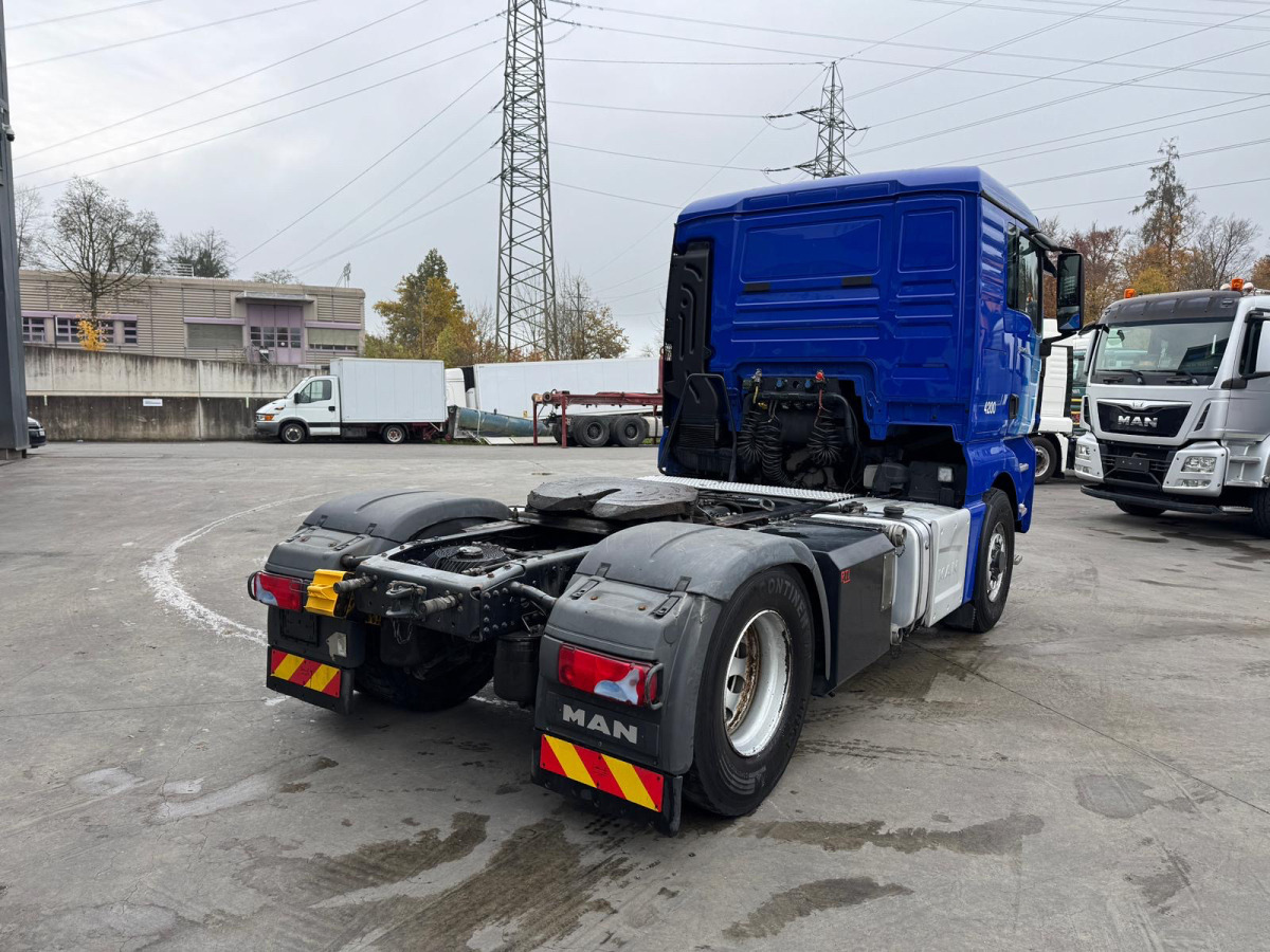 MAN TGX 18.480 4x4H Hydraulik&Kompressor - Nyergesvontató: 5 kép. MAN TGX 18.480 4x4H Hydraulik&Kompressor - Nyergesvontató: 5 kép.