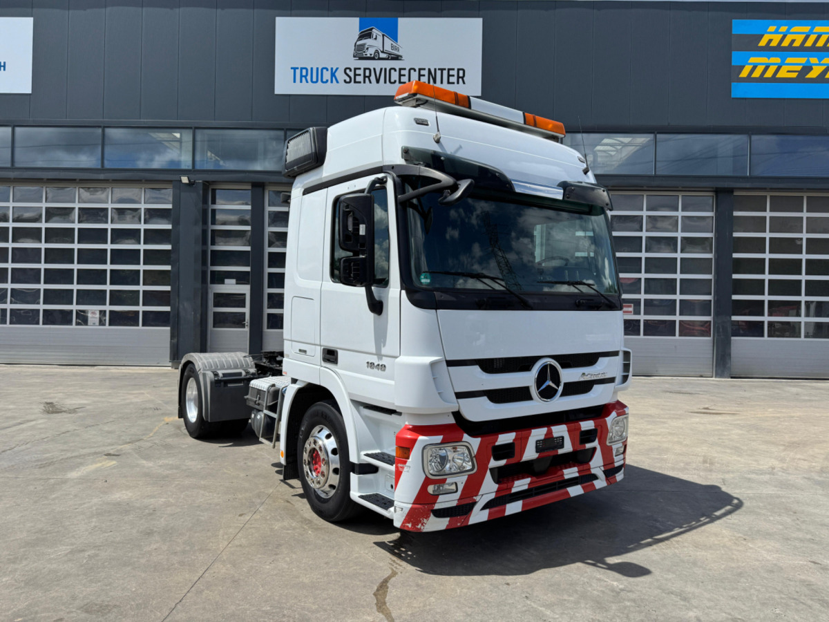 MERCEDES Actros 1848 4x2 - Nyergesvontató: 3 kép. MERCEDES Actros 1848 4x2 - Nyergesvontató: 3 kép.