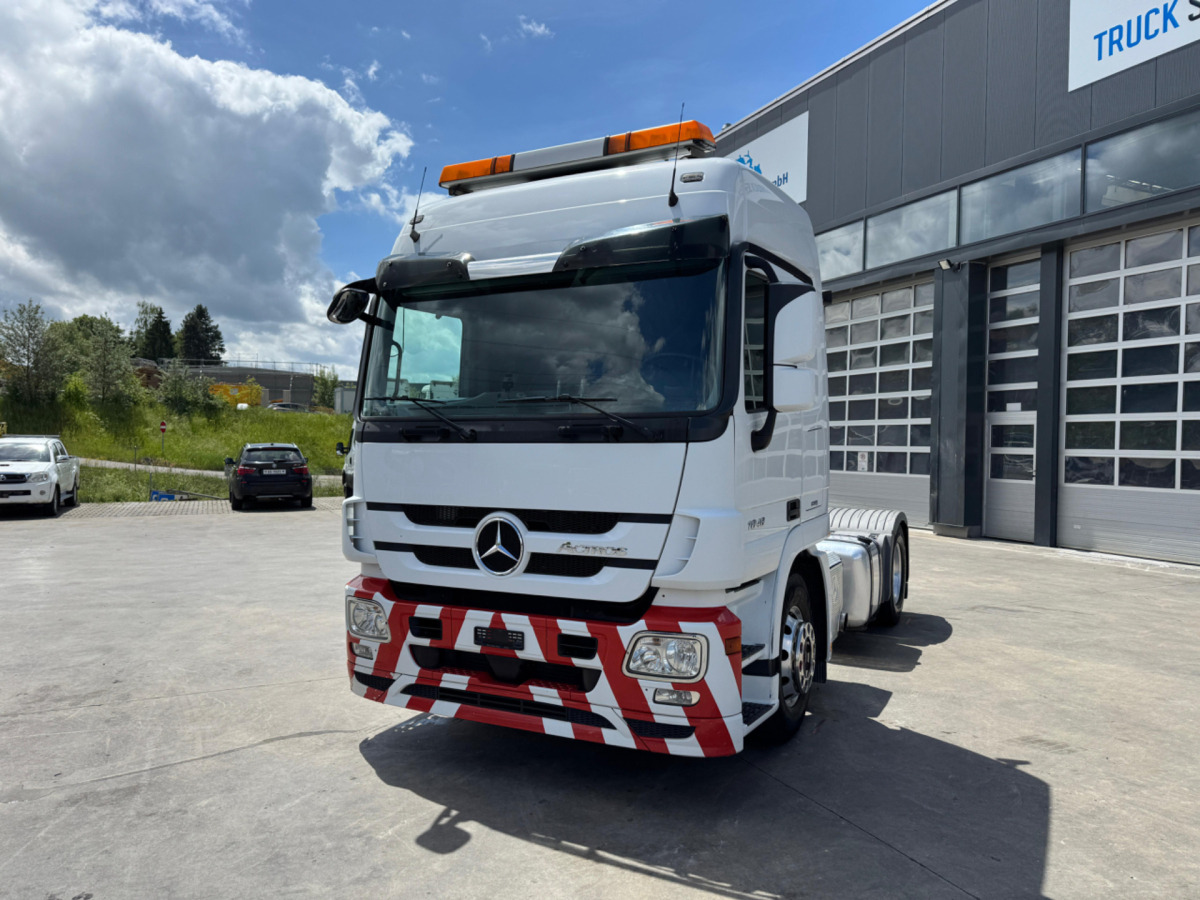 MERCEDES Actros 1848 4x2 - Nyergesvontató: 1 kép. MERCEDES Actros 1848 4x2 - Nyergesvontató: 1 kép.