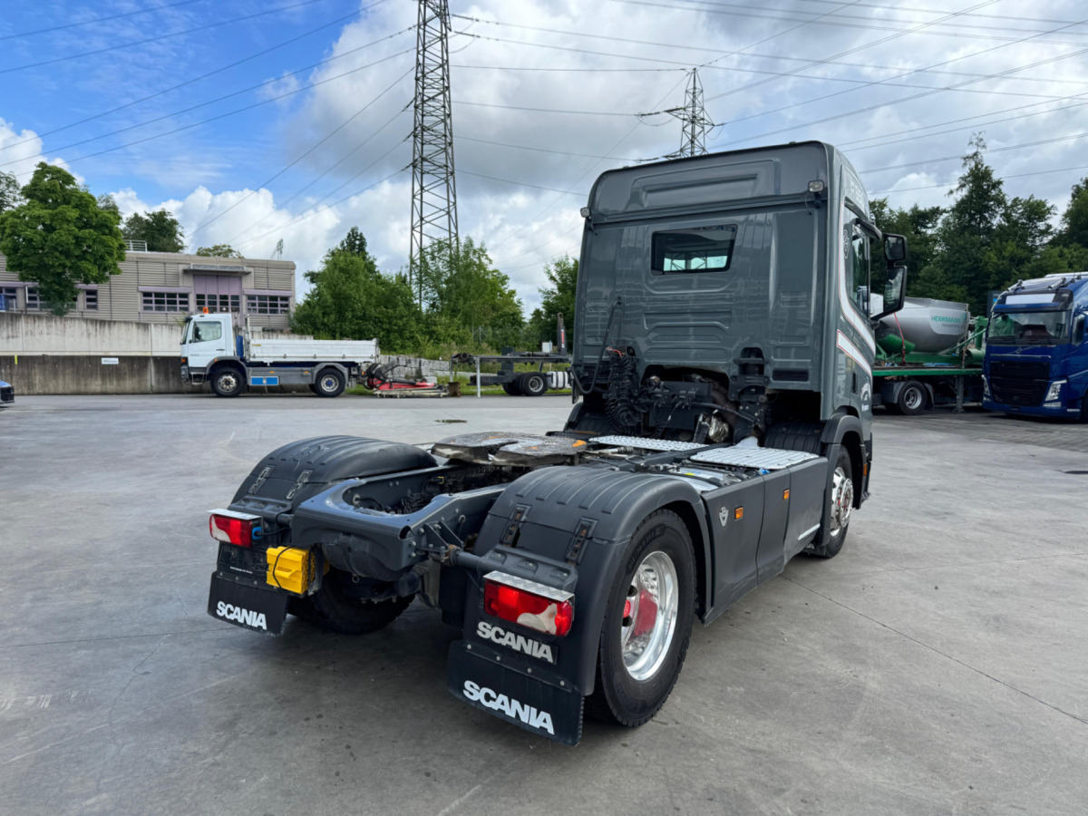 SCANIA R650 V8 4x2 Hydraulik - Nyergesvontató: 5 kép. SCANIA R650 V8 4x2 Hydraulik - Nyergesvontató: 5 kép.