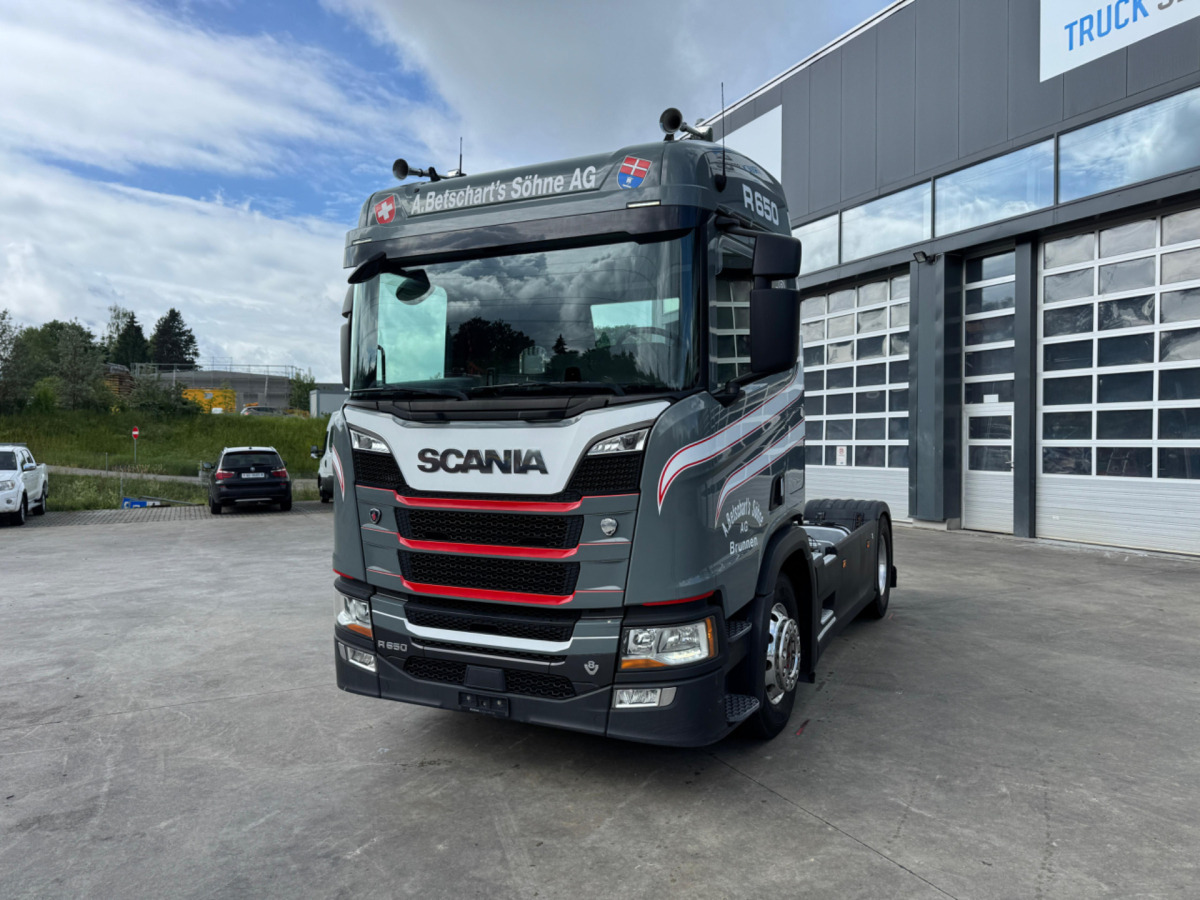 SCANIA R650 V8 4x2 Hydraulik - Nyergesvontató: 1 kép. SCANIA R650 V8 4x2 Hydraulik - Nyergesvontató: 1 kép.