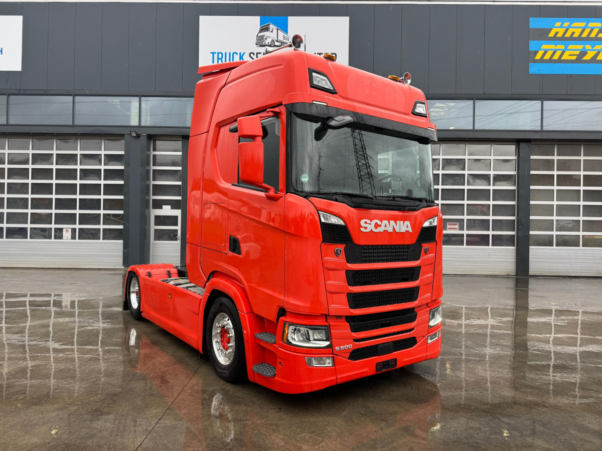 SCANIA S500 4x2 2 Tank 1000L - Nyergesvontató: 3 kép. SCANIA S500 4x2 2 Tank 1000L - Nyergesvontató: 3 kép.