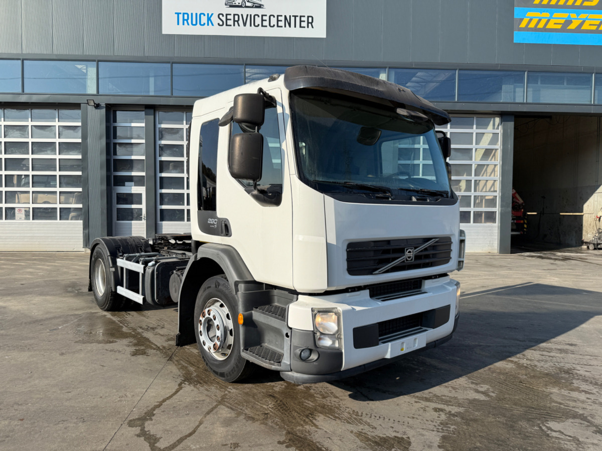 VOLVO FE-280 4x2 - Nyergesvontató: 3 kép. VOLVO FE-280 4x2 - Nyergesvontató: 3 kép.