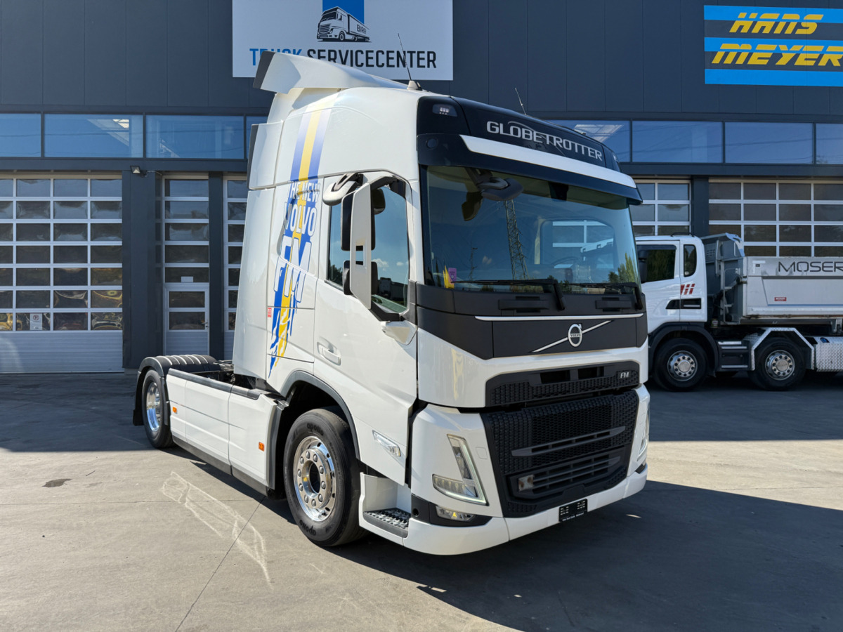 VOLVO FM-460 4x2 - Nyergesvontató: 3 kép. VOLVO FM-460 4x2 - Nyergesvontató: 3 kép.
