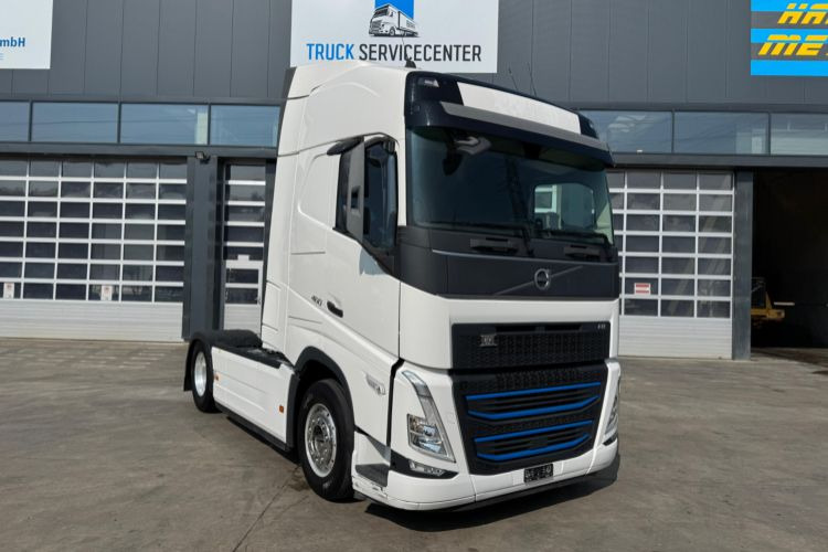 Volvo FH-460 4x2 Retarder C1340 - Nyergesvontató: 3 kép. Volvo FH-460 4x2 Retarder C1340 - Nyergesvontató: 3 kép.