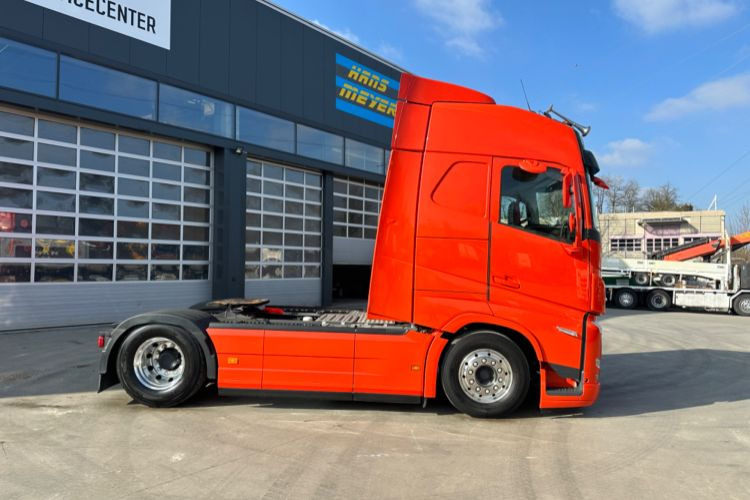 Volvo FH-500 4x2 - Nyergesvontató: 5 kép. Volvo FH-500 4x2 - Nyergesvontató: 5 kép.