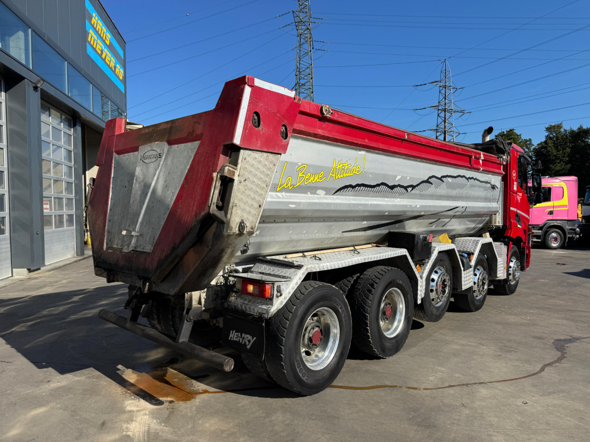 RENAULT C520 10x4 Abschiebemulde (no tipper) - Horgos rakodó teherautó: 5 kép. RENAULT C520 10x4 Abschiebemulde (no tipper) - Horgos rakodó teherautó: 5 kép.