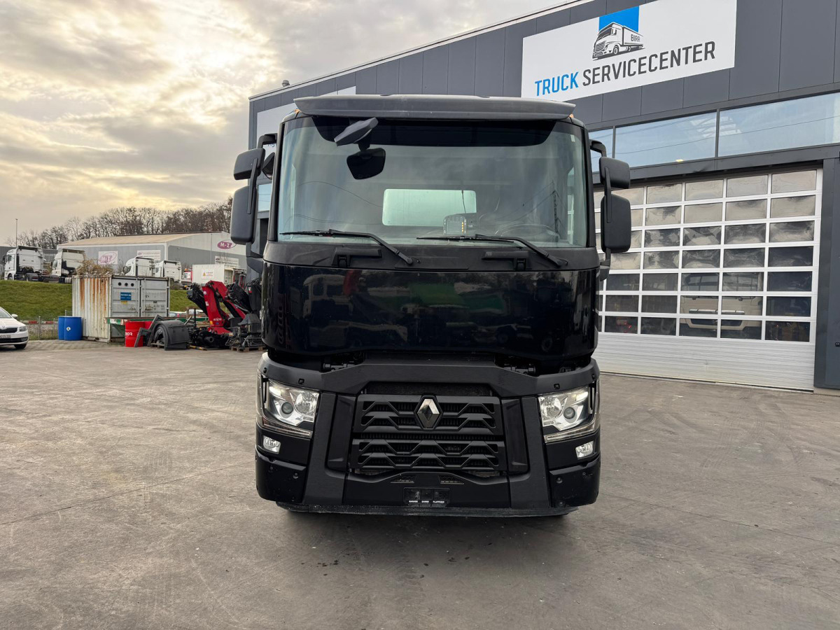 RENAULT C520 10x4 Belloli 12m3 - Betonmixer: 2 kép. RENAULT C520 10x4 Belloli 12m3 - Betonmixer: 2 kép.