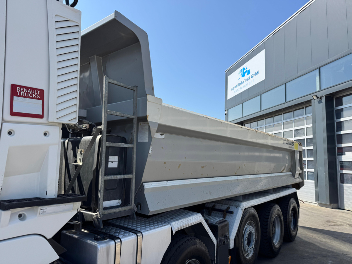 Billenőplatós teherautó RENAULT C520 10x4 Kipper: 16 kép.