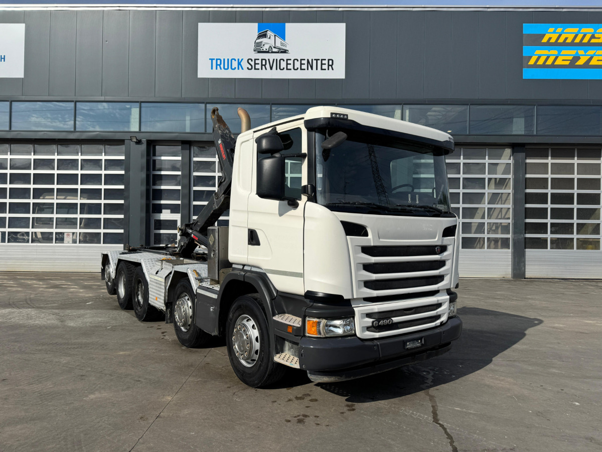 SCANIA G490 10x4 Hiab 26T - Horgos rakodó teherautó: 3 kép. SCANIA G490 10x4 Hiab 26T - Horgos rakodó teherautó: 3 kép.