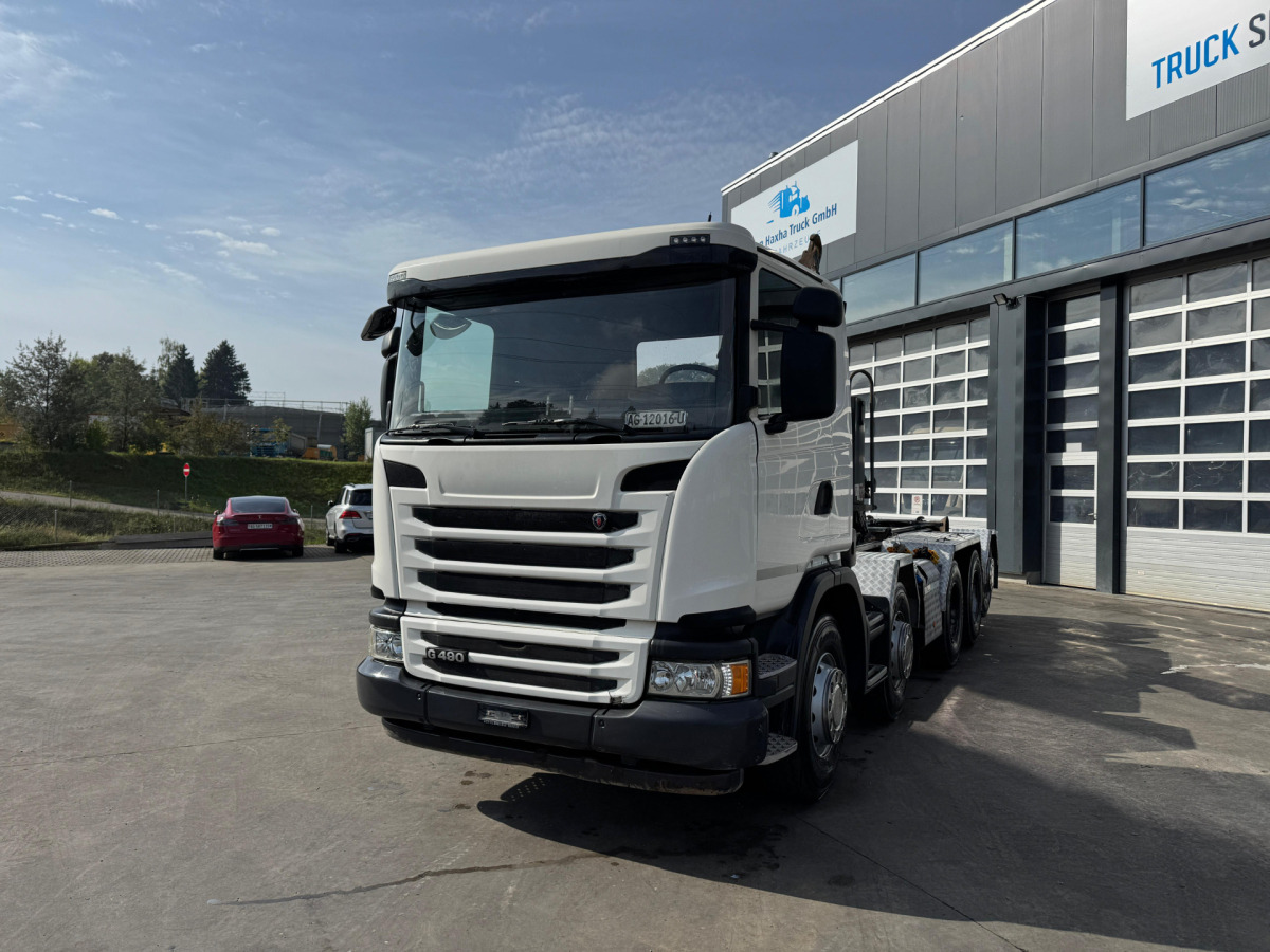 SCANIA G490 10x4 Hiab 26T - Horgos rakodó teherautó: 1 kép. SCANIA G490 10x4 Hiab 26T - Horgos rakodó teherautó: 1 kép.