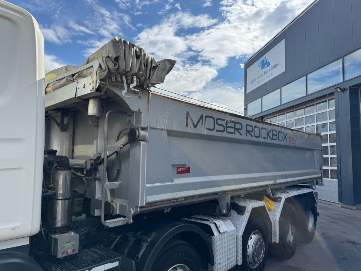 SCANIA G490 10x4 Moser 2S - Billenőplatós teherautó: 5 kép. SCANIA G490 10x4 Moser 2S - Billenőplatós teherautó: 5 kép.