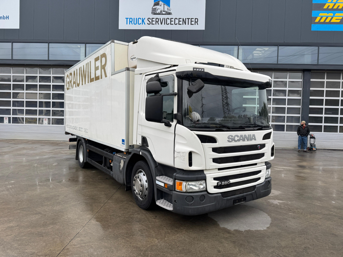 SCANIA P280 4x2 Tiefkühler Supra 750 - Hűtős teherautó: 3 kép. SCANIA P280 4x2 Tiefkühler Supra 750 - Hűtős teherautó: 3 kép.