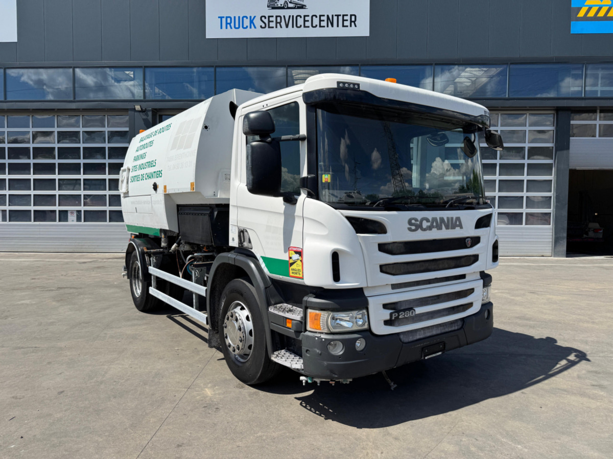 SCANIA P280 4x2 Wassertank - Tartályos teherautó: 3 kép. SCANIA P280 4x2 Wassertank - Tartályos teherautó: 3 kép.