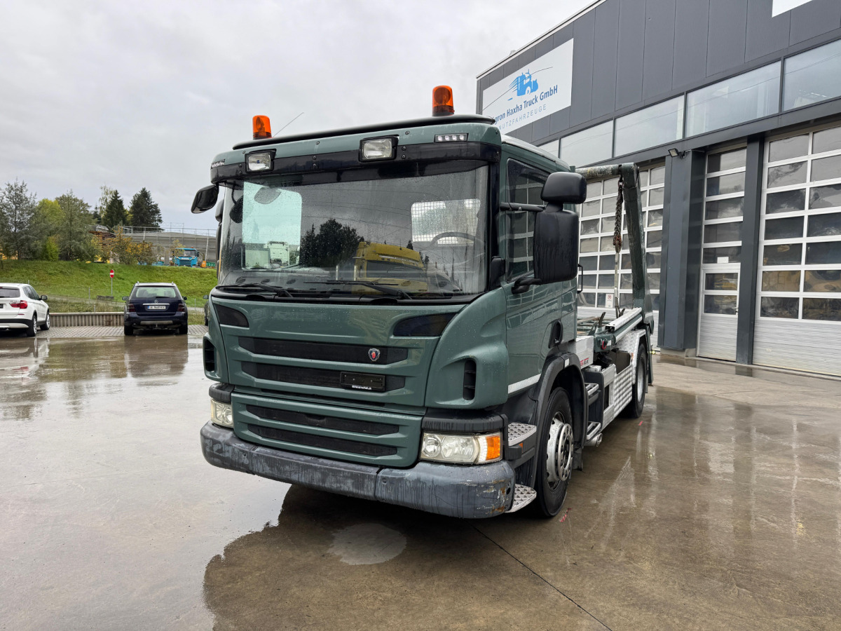 SCANIA P320 4x2 Trösch - Konténerszállító: 1 kép. SCANIA P320 4x2 Trösch - Konténerszállító: 1 kép.