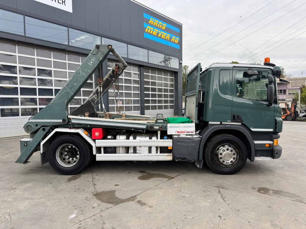 SCANIA P320 4x2 Trösch - Konténerszállító: 4 kép. SCANIA P320 4x2 Trösch - Konténerszállító: 4 kép.