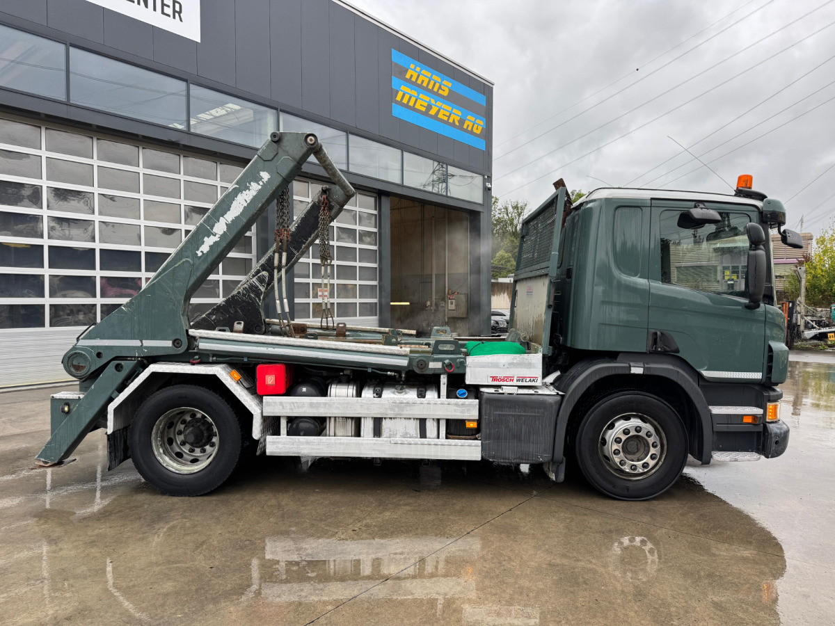SCANIA P320 4x2 Trösch - Konténerszállító: 4 kép. SCANIA P320 4x2 Trösch - Konténerszállító: 4 kép.