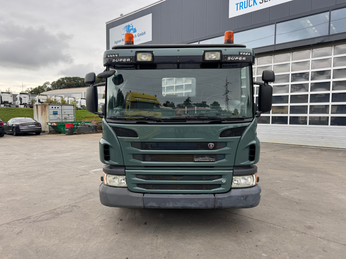 SCANIA P320 4x2 Trösch - Konténerszállító: 2 kép. SCANIA P320 4x2 Trösch - Konténerszállító: 2 kép.