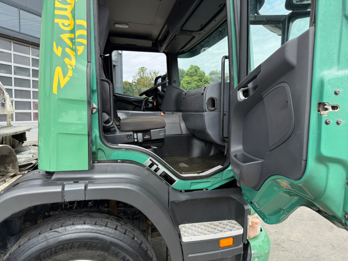 SCANIA P380 4x2 Hochmulde 7m3 - Betonmixer: 5 kép. SCANIA P380 4x2 Hochmulde 7m3 - Betonmixer: 5 kép.