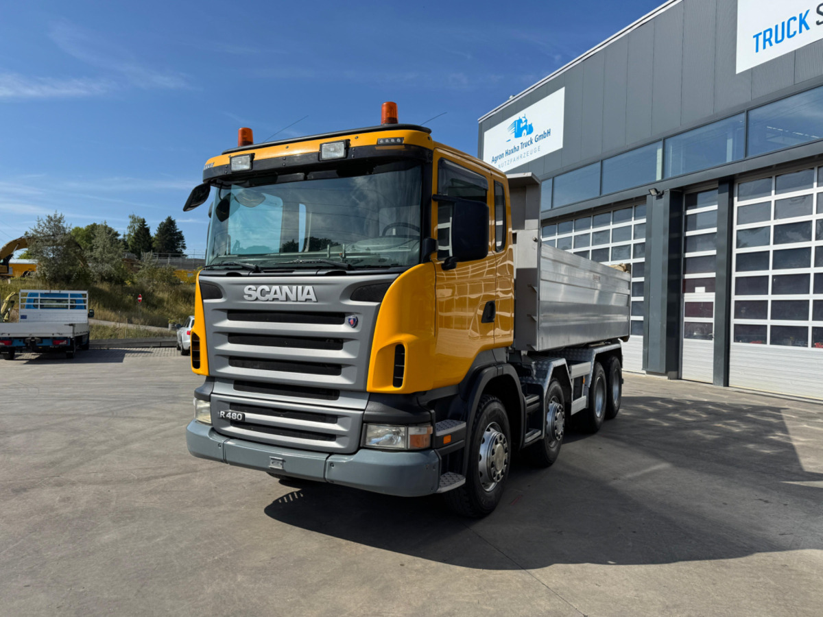SCANIA R480 8x4 3S Kipper - Billenőplatós teherautó: 1 kép. SCANIA R480 8x4 3S Kipper - Billenőplatós teherautó: 1 kép.