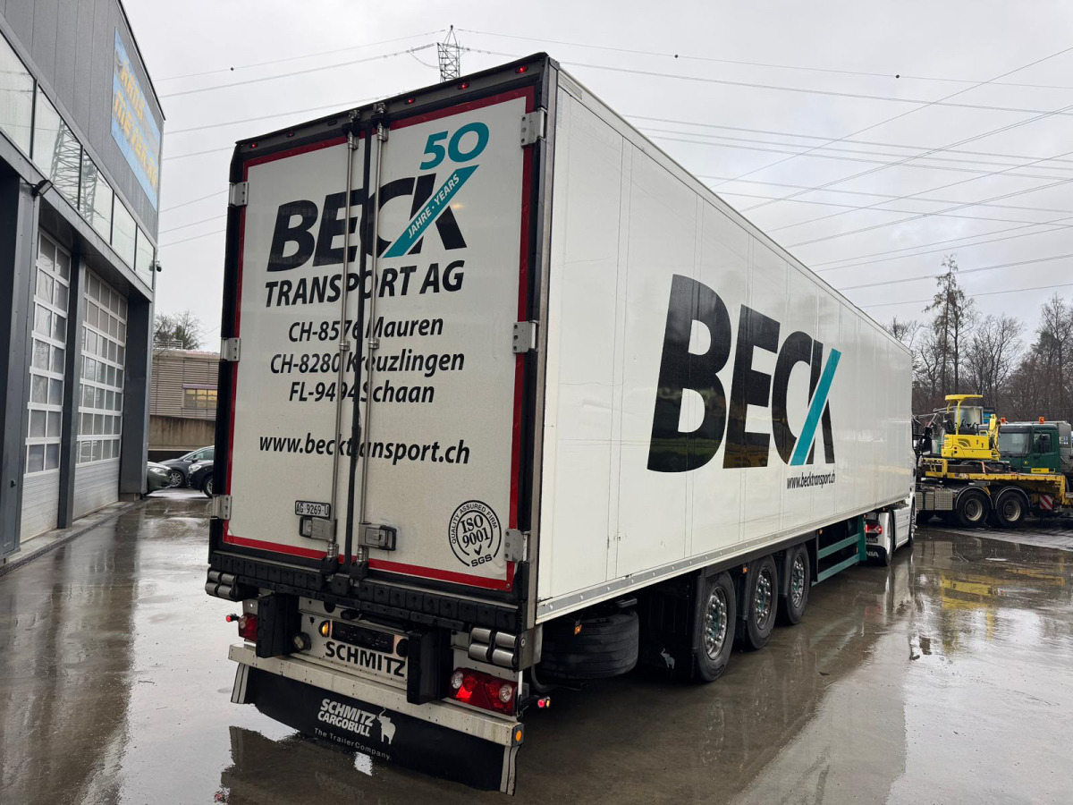 SCHMITZ CARGOBULL SKO24 Carrier Vector 1950 Bi-Temp - Félpótkocsi hűtős: 4 kép. SCHMITZ CARGOBULL SKO24 Carrier Vector 1950 Bi-Temp - Félpótkocsi hűtős: 4 kép.
