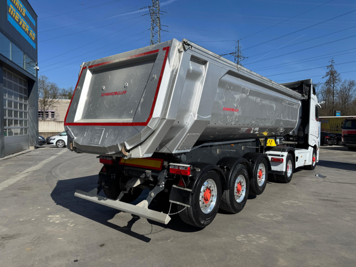 SCHWARZMÜLLER SPA 3/E mit 2 Liftachsen - Félpótkocsi billenőplatós: 5 kép. SCHWARZMÜLLER SPA 3/E mit 2 Liftachsen - Félpótkocsi billenőplatós: 5 kép.