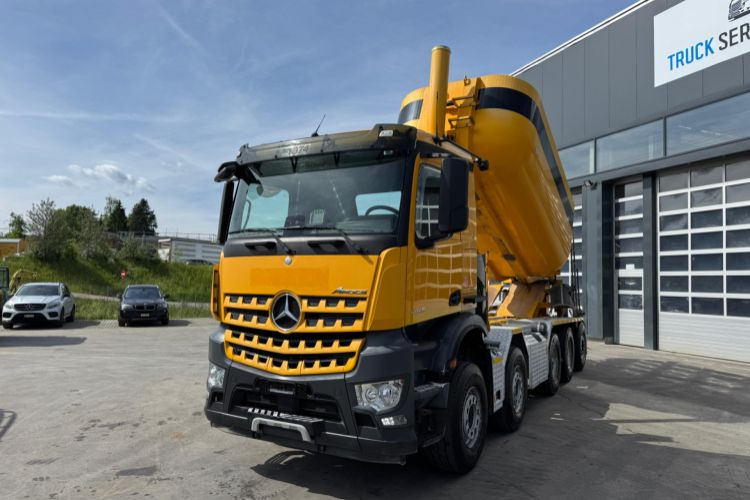 Mercedes-Benz Arocs 4448 Moser 20m3 - Teherautó: 1 kép. Mercedes-Benz Arocs 4448 Moser 20m3 - Teherautó: 1 kép.