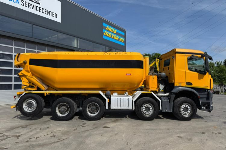Mercedes-Benz Arocs 4448 Moser 20m3 - Teherautó: 5 kép. Mercedes-Benz Arocs 4448 Moser 20m3 - Teherautó: 5 kép.
