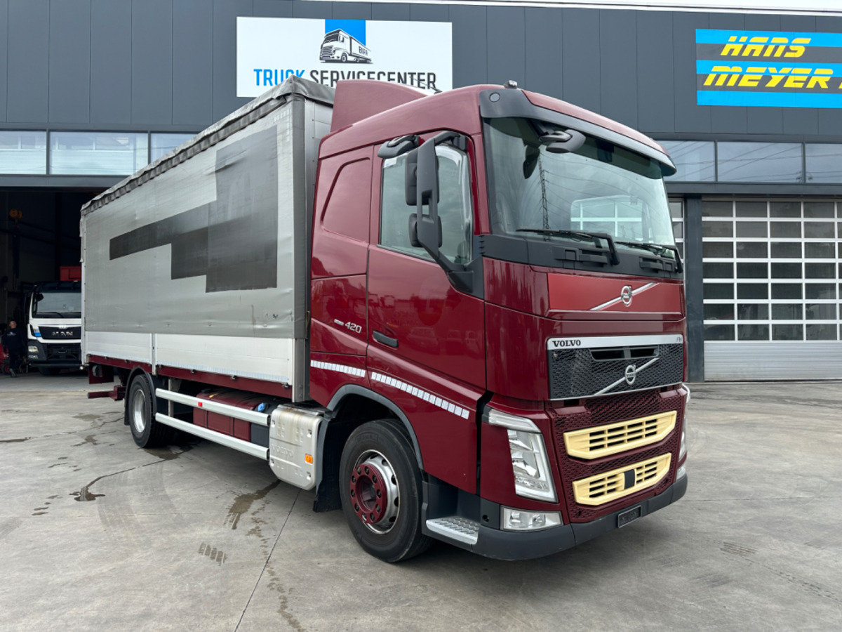 VOLVO FH-420 4x2 LBW - Ponyvás teherautó: 3 kép. VOLVO FH-420 4x2 LBW - Ponyvás teherautó: 3 kép.