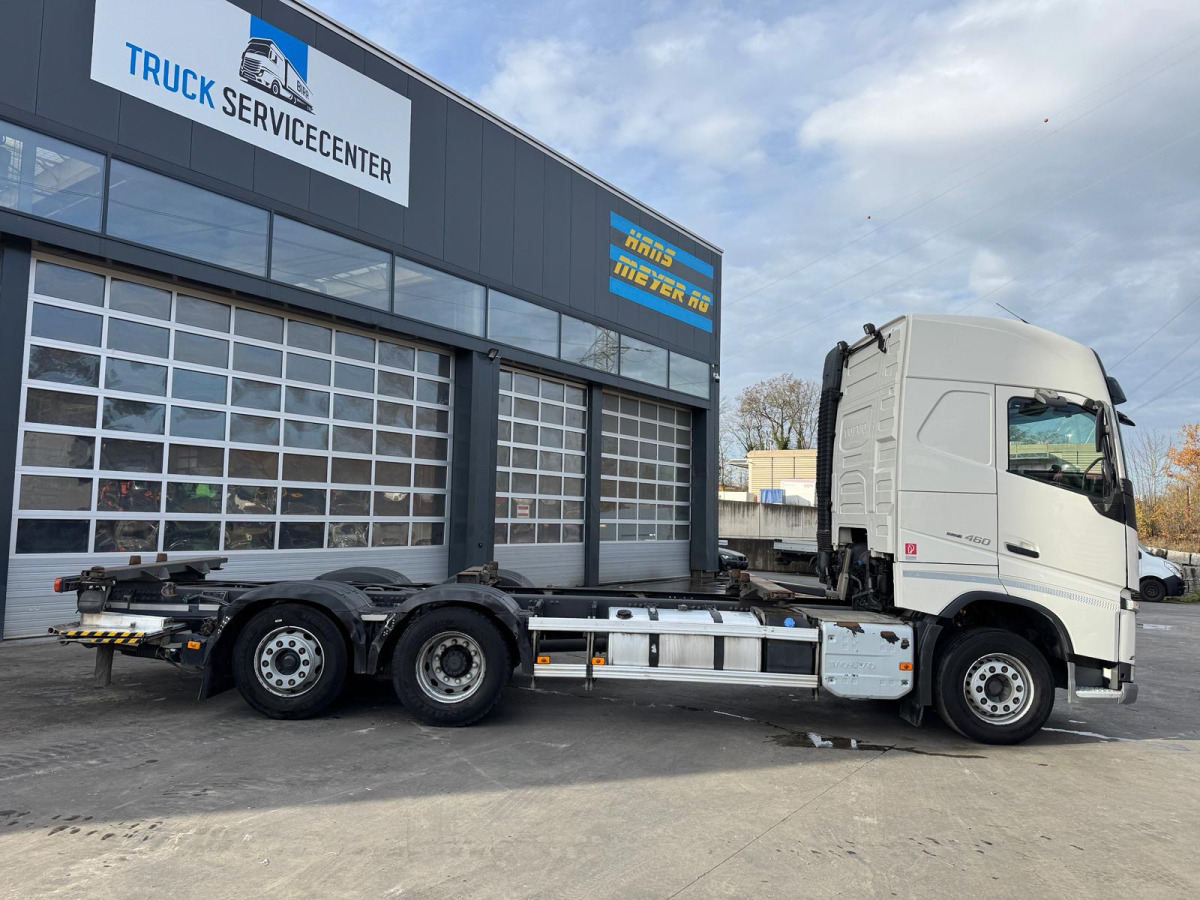 VOLVO FH-460 6x2 BDF - Cserefelépítményes teherautó: 4 kép. VOLVO FH-460 6x2 BDF - Cserefelépítményes teherautó: 4 kép.