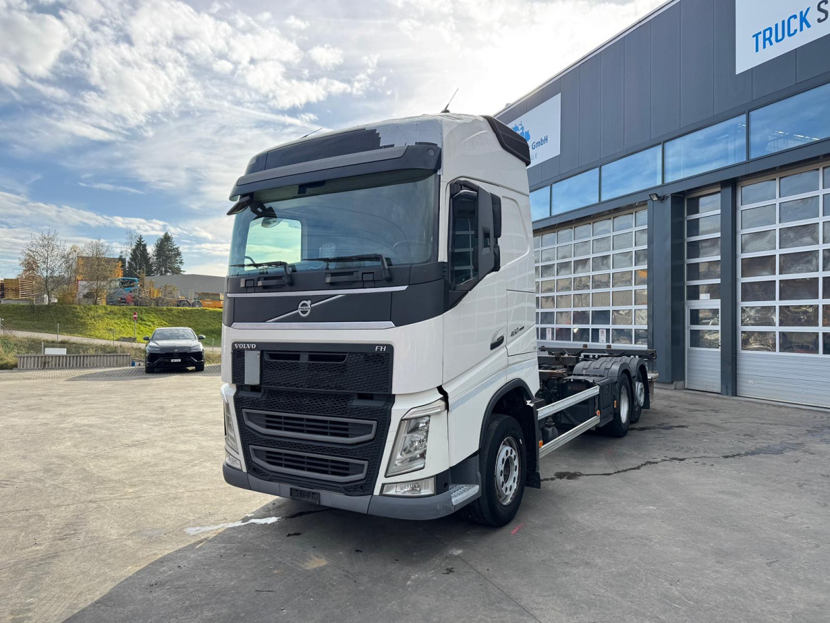 VOLVO FH-460 6x2 BDF - Cserefelépítményes teherautó: 1 kép. VOLVO FH-460 6x2 BDF - Cserefelépítményes teherautó: 1 kép.
