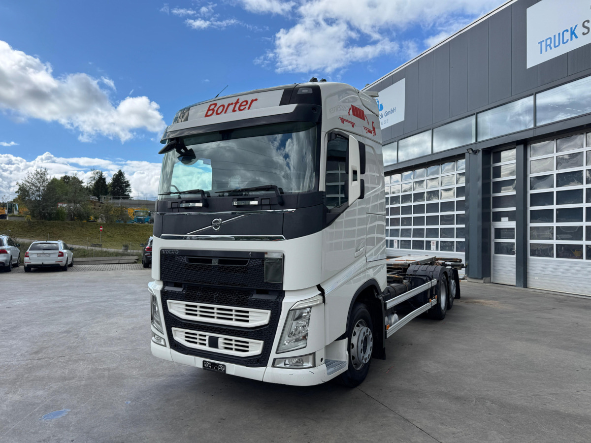 VOLVO FH-460 6x2 LBW - Cserefelépítményes teherautó: 1 kép. VOLVO FH-460 6x2 LBW - Cserefelépítményes teherautó: 1 kép.