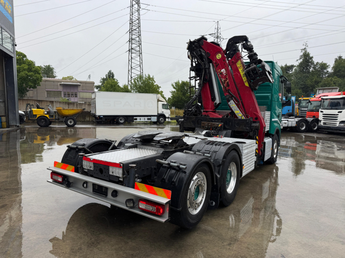 VOLVO FH-540 6x2 Tajfun L300Z - Rönkszállító teherautó, Darus autó: 5 kép. VOLVO FH-540 6x2 Tajfun L300Z - Rönkszállító teherautó, Darus autó: 5 kép.