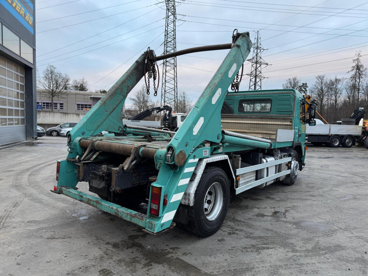 VOLVO FM-400 4x2 UT GIGANT 18T - Konténerszállító: 5 kép. VOLVO FM-400 4x2 UT GIGANT 18T - Konténerszállító: 5 kép.