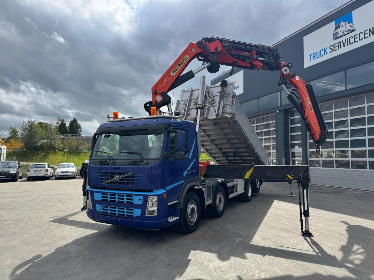 VOLVO FM-460 8x2 Palfinger PK44002 Flyjib & Seilwinde - Darus autó: 2 kép. VOLVO FM-460 8x2 Palfinger PK44002 Flyjib & Seilwinde - Darus autó: 2 kép.