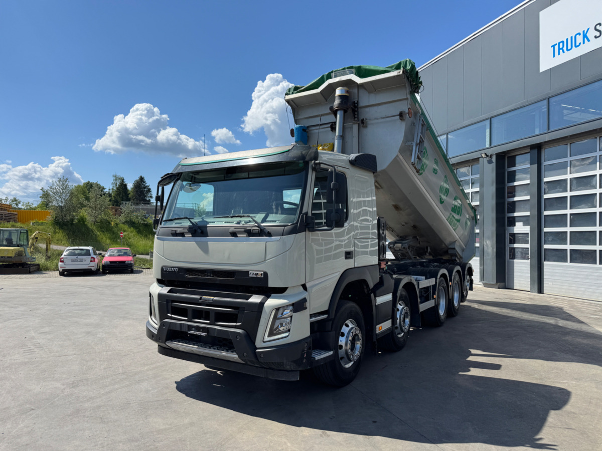 VOLVO FMX-460 10x4 Rückwärtskipper - Billenőplatós teherautó: 1 kép. VOLVO FMX-460 10x4 Rückwärtskipper - Billenőplatós teherautó: 1 kép.