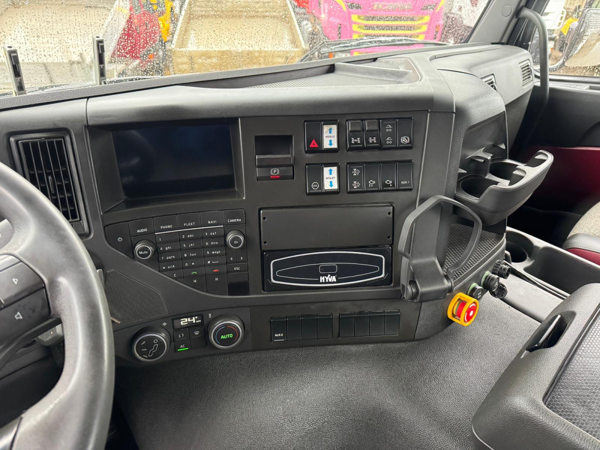 VOLVO FMX-540 8x6 SWS lízing VOLVO FMX-540 8x6 SWS: 19 kép.