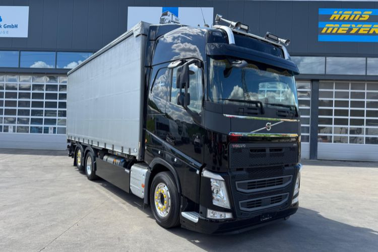 Volvo FH-540 6x2 - Ponyvás teherautó: 3 kép. Volvo FH-540 6x2 - Ponyvás teherautó: 3 kép.